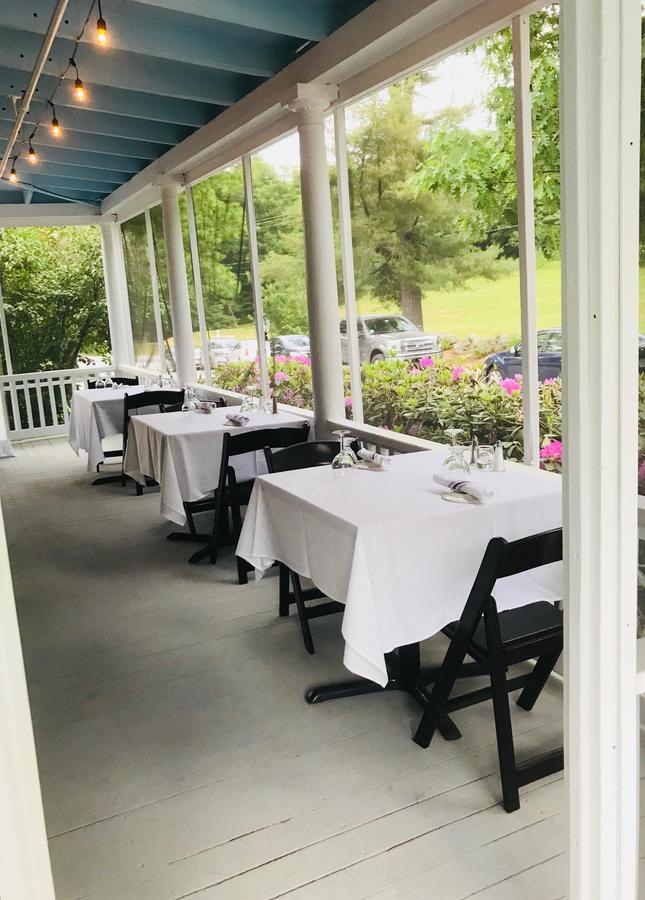 Woodbound Inn Rindge Exterior photo